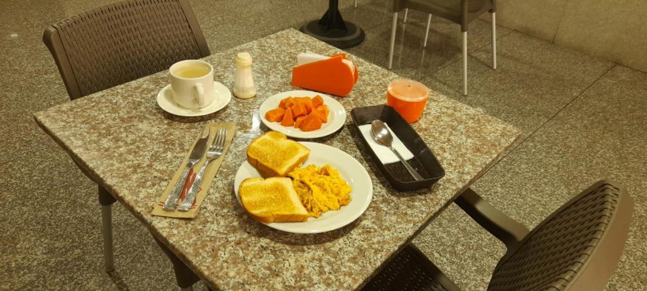 Hoteles Bogota Inn Lago Chico Zona Rosa المظهر الخارجي الصورة