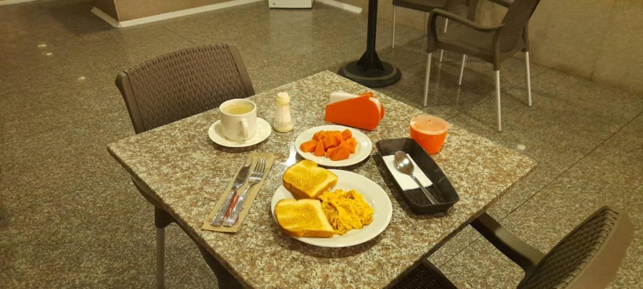 Hoteles Bogota Inn Lago Chico Zona Rosa المظهر الخارجي الصورة